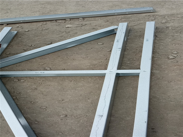 輕鋼房屋加層項(xiàng)目龍骨安裝 輕鋼房屋加層項(xiàng)目龍骨安裝