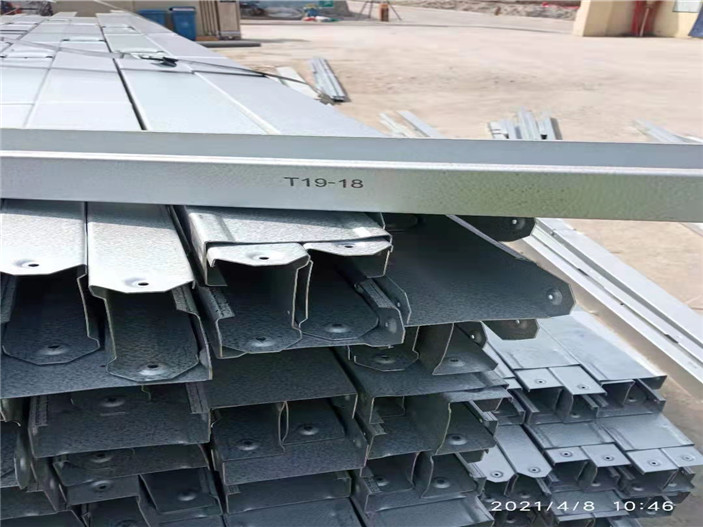 輕鋼房屋加層項(xiàng)目龍骨安裝 輕鋼房屋加層項(xiàng)目龍骨安裝