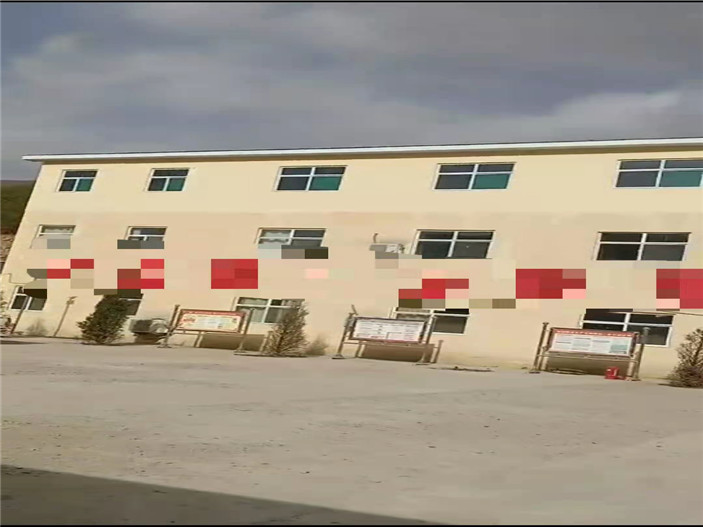 輕鋼房屋加三層項目窗戶安裝完畢 輕鋼房屋加三層項目窗戶安裝完畢