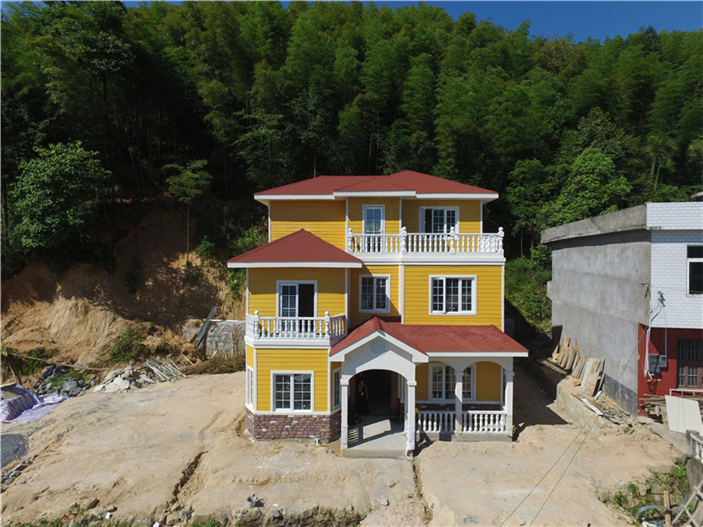 輕鋼別墅多錢一個(gè)平方？包含室內(nèi)裝修沒？