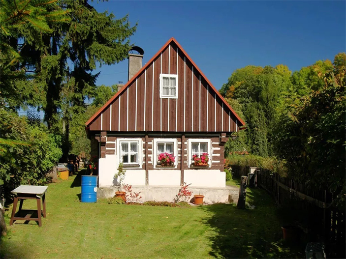 輕鋼容易生銹？不牢固？細(xì)數(shù)輕鋼被黑的歷史