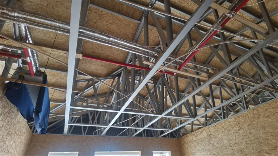 一層156平米輕鋼別墅房屋外精裝內(nèi)毛坯房完工驗收