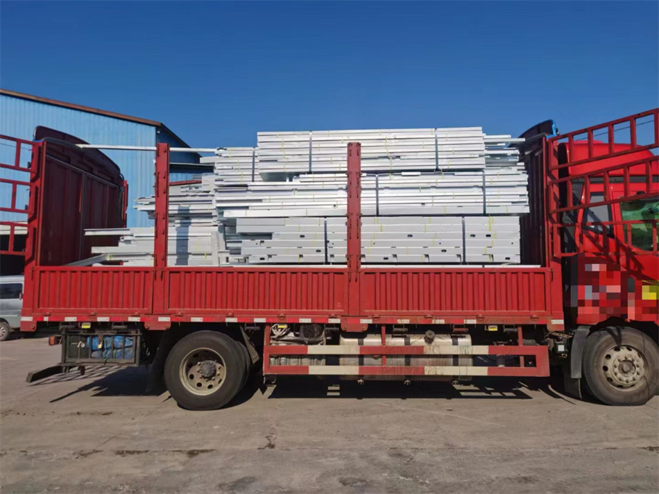 二層190平米輕鋼別墅房屋龍骨發(fā)貨 二層190平米輕鋼別墅房屋龍骨發(fā)貨