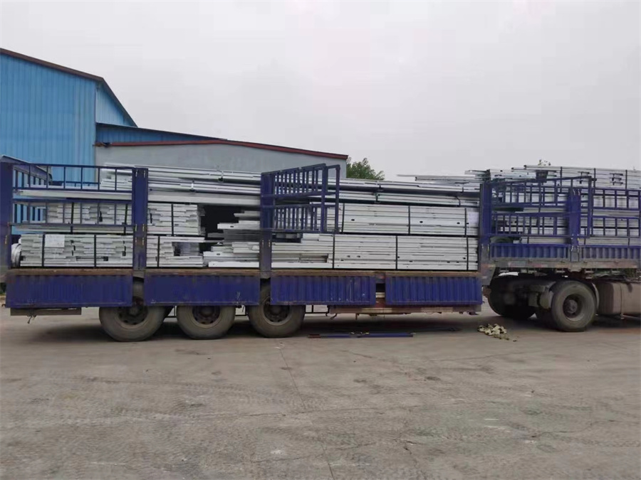 三層492平米輕鋼別墅房屋龍骨發(fā)貨 三層492平米輕鋼別墅房屋龍骨發(fā)貨